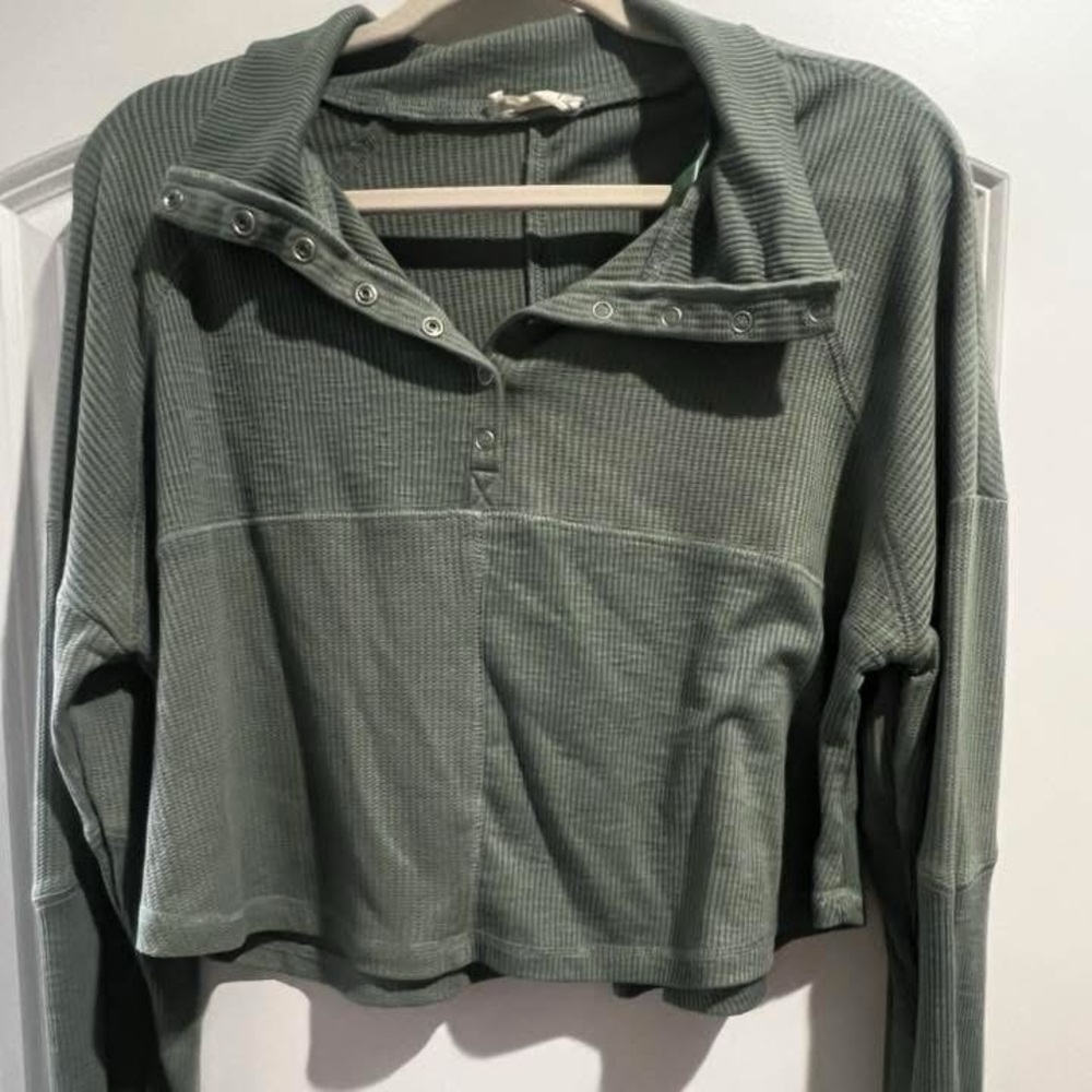 Green Ribbed Long Sleeve Top